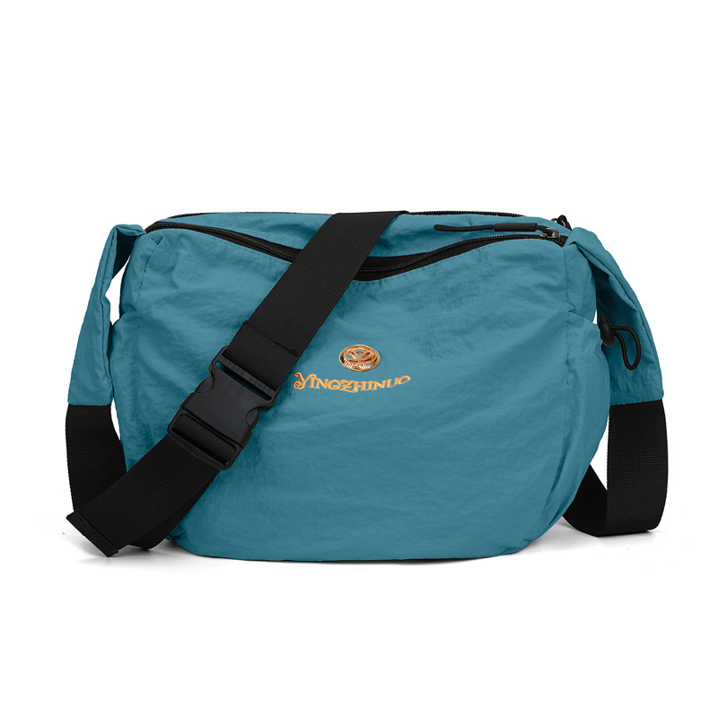 Coreano de color sólido nuevo mochila de cuatro estaciones general ocio versátil bolso de viaje de gran capacidad de viaje de trabajo bolso de hombro