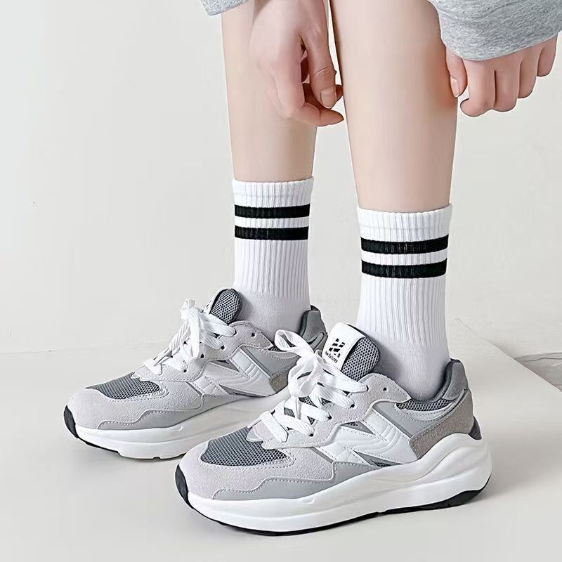Zhuji ソックス レディース ショートソックス 夏 薄手 シンプル スタイル ホワイト スプライス ソックス 多用途 ロートップ ソリッド カラー ショート ソックス|undefined