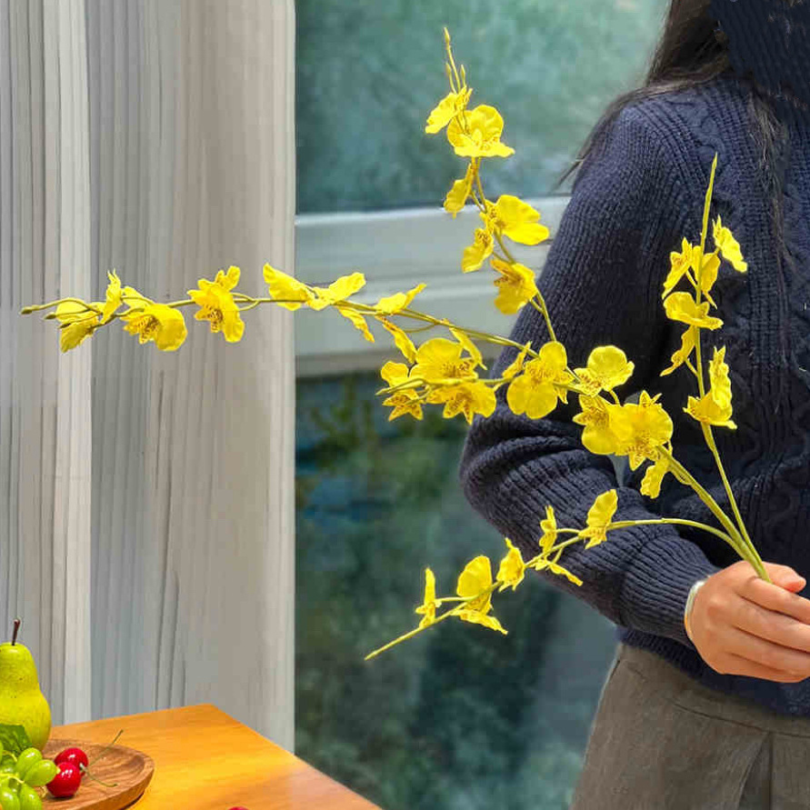 Bailando azul largo amarillo