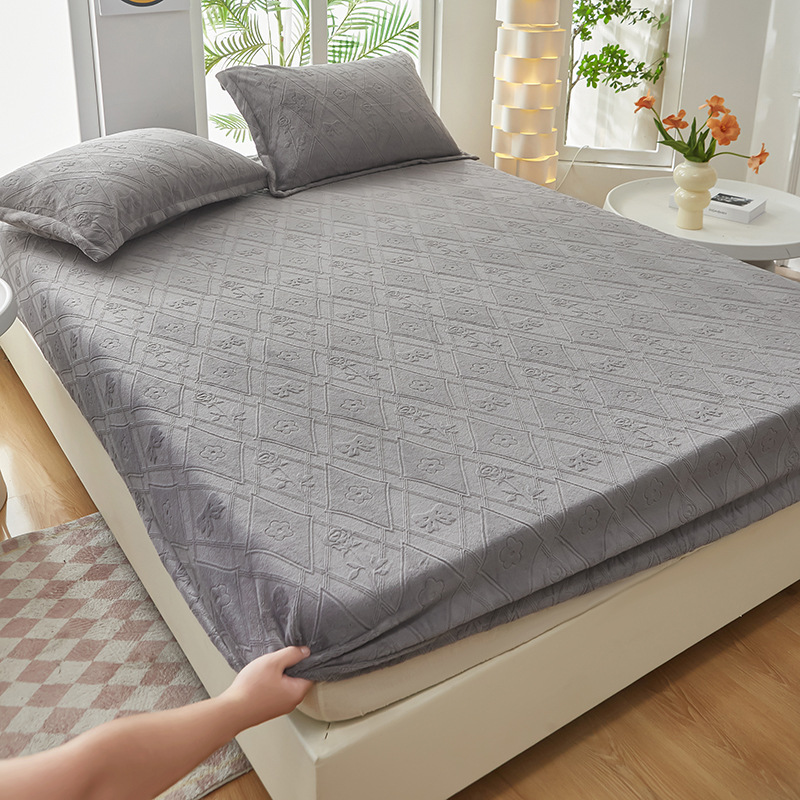 2024 nuevo estilo de terciopelo de leche de terciopelo tallado de color sólido, funda de colchón de funda de colchón