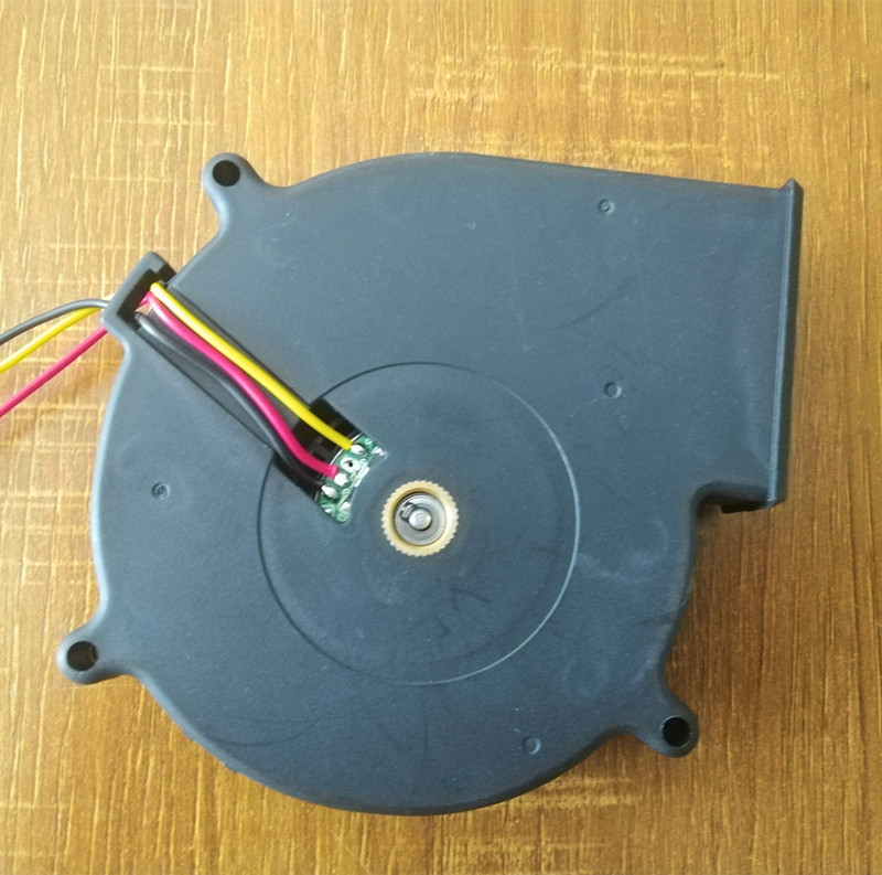 9720汽车坐垫鼓风机  汽车散热座垫鼓风扇 97MM直流鼓风机