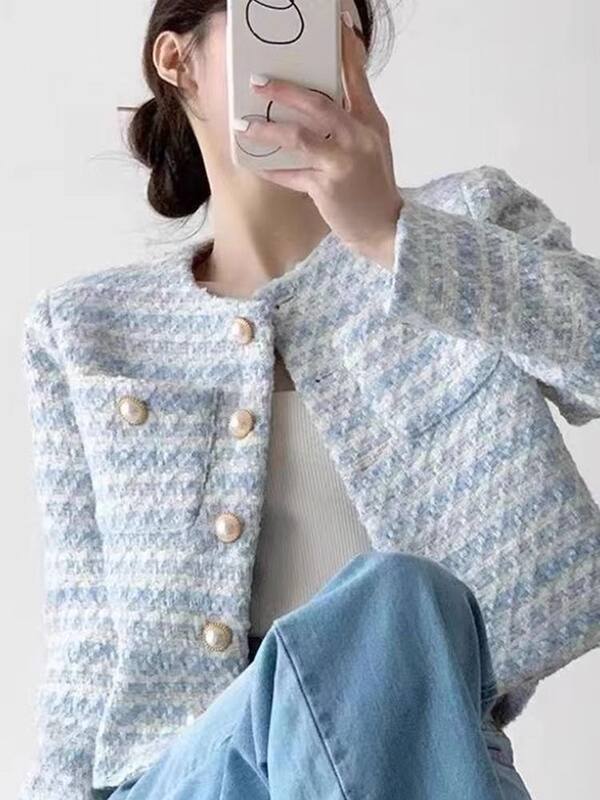 Áo khoác ngắn nữ cổ tròn dài tay phong cách thanh lịch cúc ngọc trai — Xanh nhạt