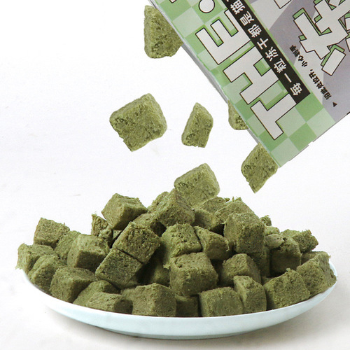 Cat grass freeze-dried cat grass slices cat grass pellets mint cat treats biscuits hairball removal teeth grinding cat snacks cat weight gain cat treats