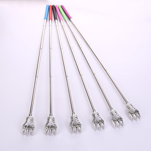 Stainless steel retractable dinosaur claw back scratcher self-operating backscratcher