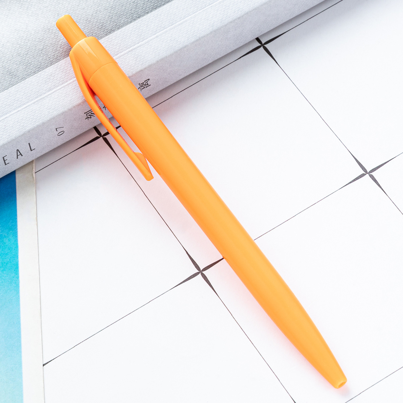 Fábrica directa simple multicolor bolígrafo publicitario bolígrafo de hotel bolígrafo de regalo bolígrafo de plástico imprimible logo