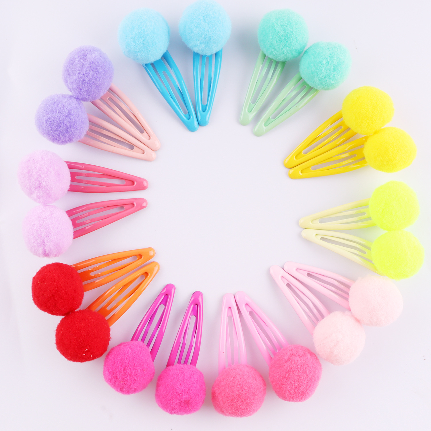 Simple Style Solid Color Plush Hair Clip display picture 3