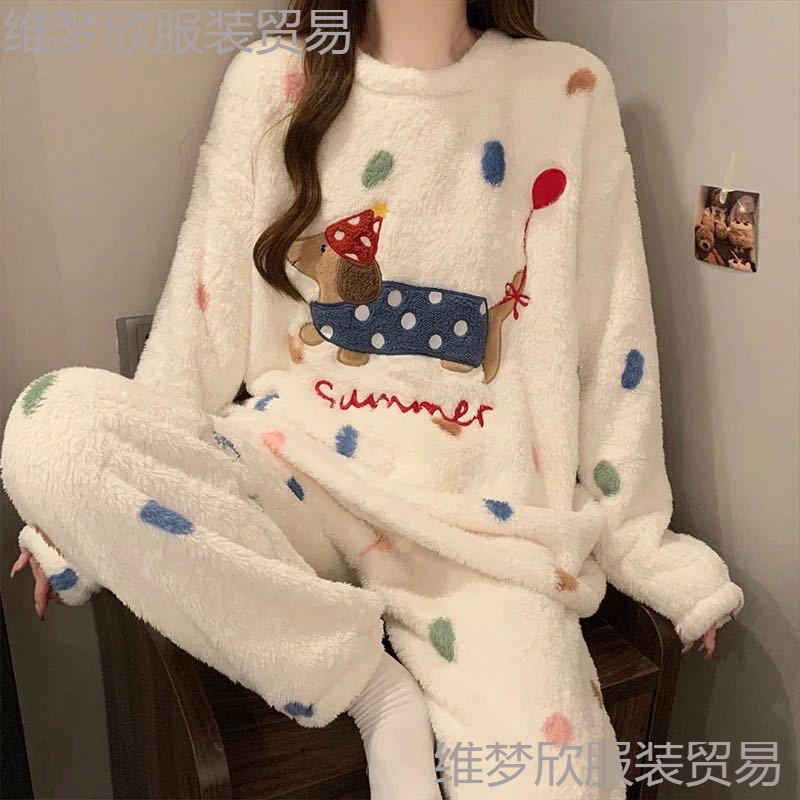 Korea2025 Autumn and Winter Coral Velvet Pajamas for Girls Plaid Cartoon Cat Soft Girl Thickeneded Warm Home Clothes Korea2025 Autumn and Winter Coral Velvet Pajamas for Girls Plaid Cartoon Cat Soft Girl Thickeneded Warm Home Clothes