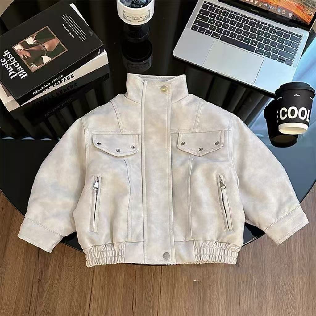Niños chaqueta PU abrigo de invierno 2025 nuevo guapo niño con chaqueta de locomotiva de lana para niños chaqueta cálida