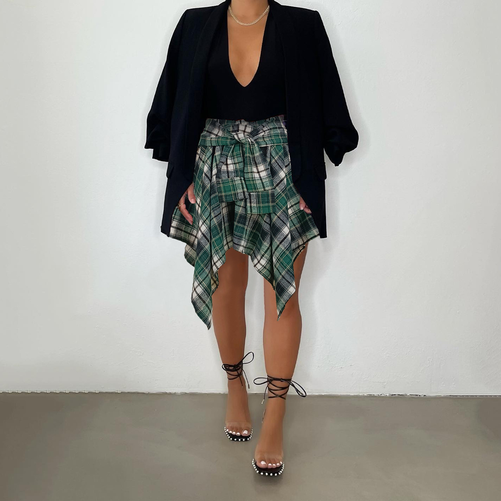 6556 白绿色格模特图3.jpg