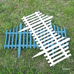 Guardrail Fence Plastic Rural Lawn Beautiful Courtyard Outdoor Vegetable Garden Rural Pvc Fence Fence Garden
