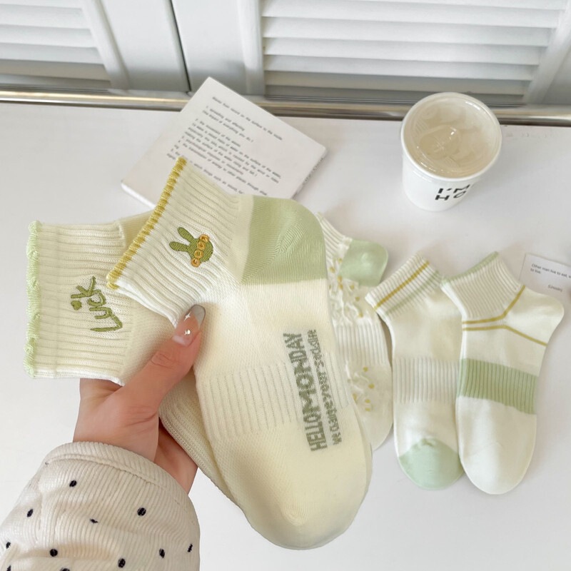 Milk Green Luck Rabbit Spring and Summer New Japanese Style Breathable Boat Socks Striped Cartoon Rabbit Women's Fresh Short Socks