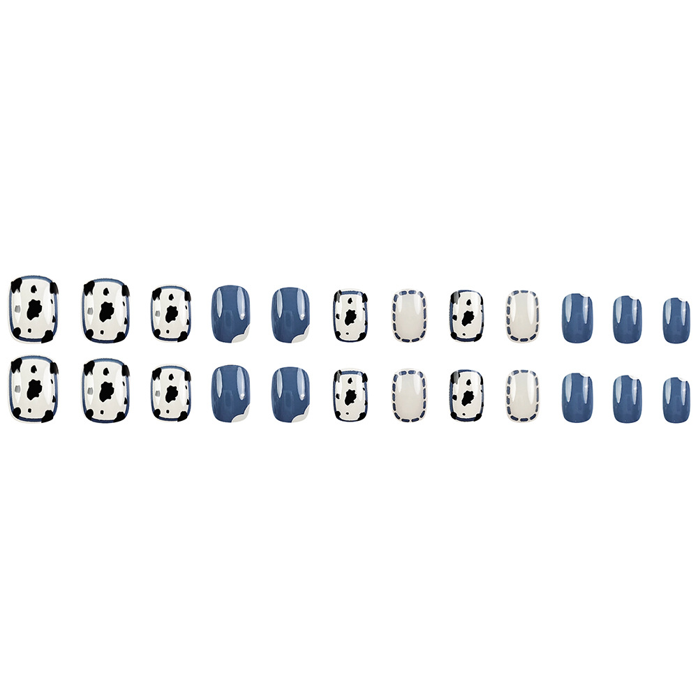 Azul y blanco de vaca manicure, manicure corta, fresca y encantadora, 24 piezas empaquetadas, parches de uñas terminados.