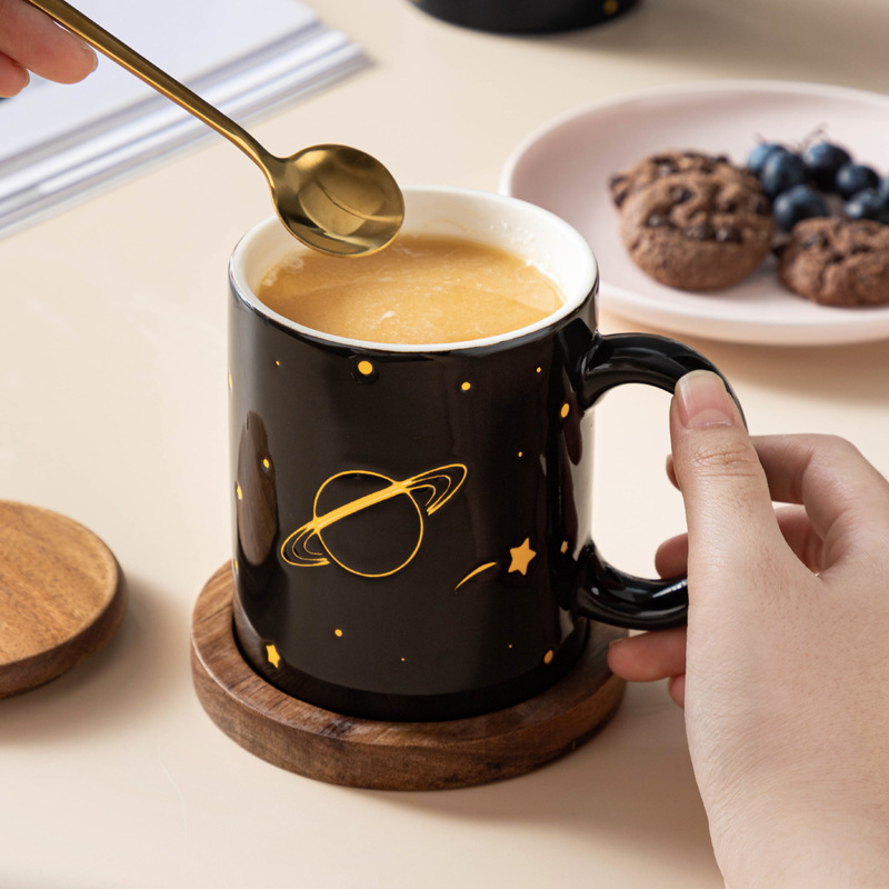 Transfronterizo Amazon cerámica personalizada taza americana taza de té con tapa pareja hombres y mujeres taza de café hogar al por mayor