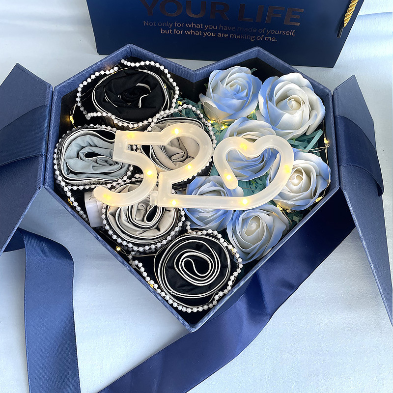 生日礼物送男女友朋友给老公的实用惊喜内裤花束礼盒情人节礼物盒