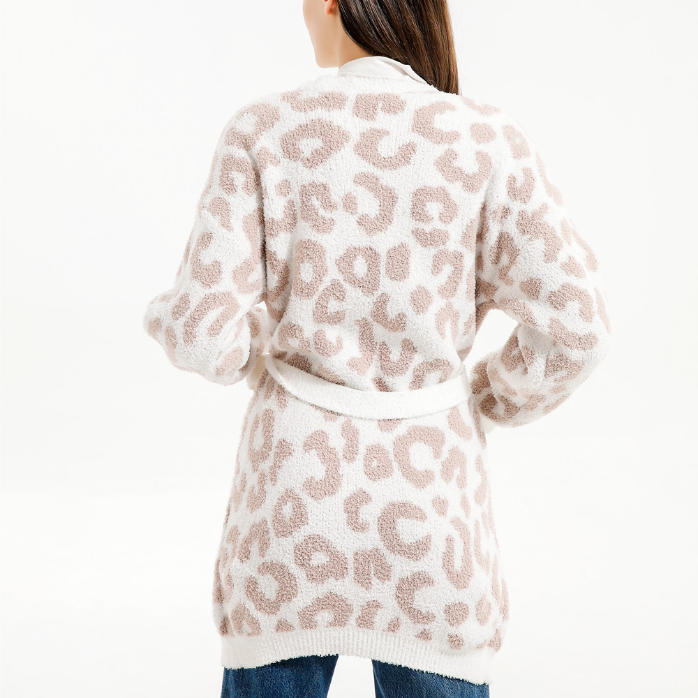 Coral fleece pajamas for women, cute winter and autumn velvet thickening bathrobe pajama leopard long flannel home clothes 