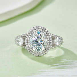 圆包豪镶S925银镀18K白金蛋形莫桑钻女戒8*10mm/3.0CT