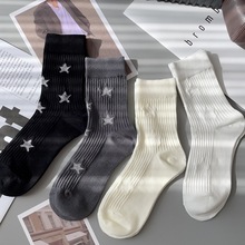 秋冬新款黑白色五角星中筒袜韩版潮流袜子女秋冬简约长筒袜欧货