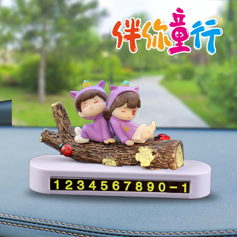 Coche pareja muñeca decoración placa de estacionamiento automóvil estacionamiento temporal placa de número de teléfono de automóvil móvil celebridad de Internet dibujos animados mujer