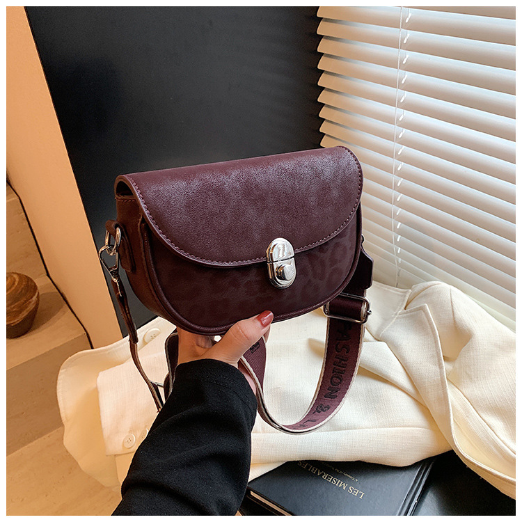 Niche Premium Feeling Crossbody Leopard Satteltasche Damen Neue Retro Mode Schultertasche_voghion.com