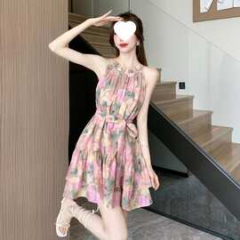 法式荷叶边蓬蓬连衣裙女夏季小个子无袖挂脖短裙浪漫复古印花裙子