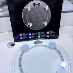 メーカーは家庭用電子秤の高精度体重計を供給しています。