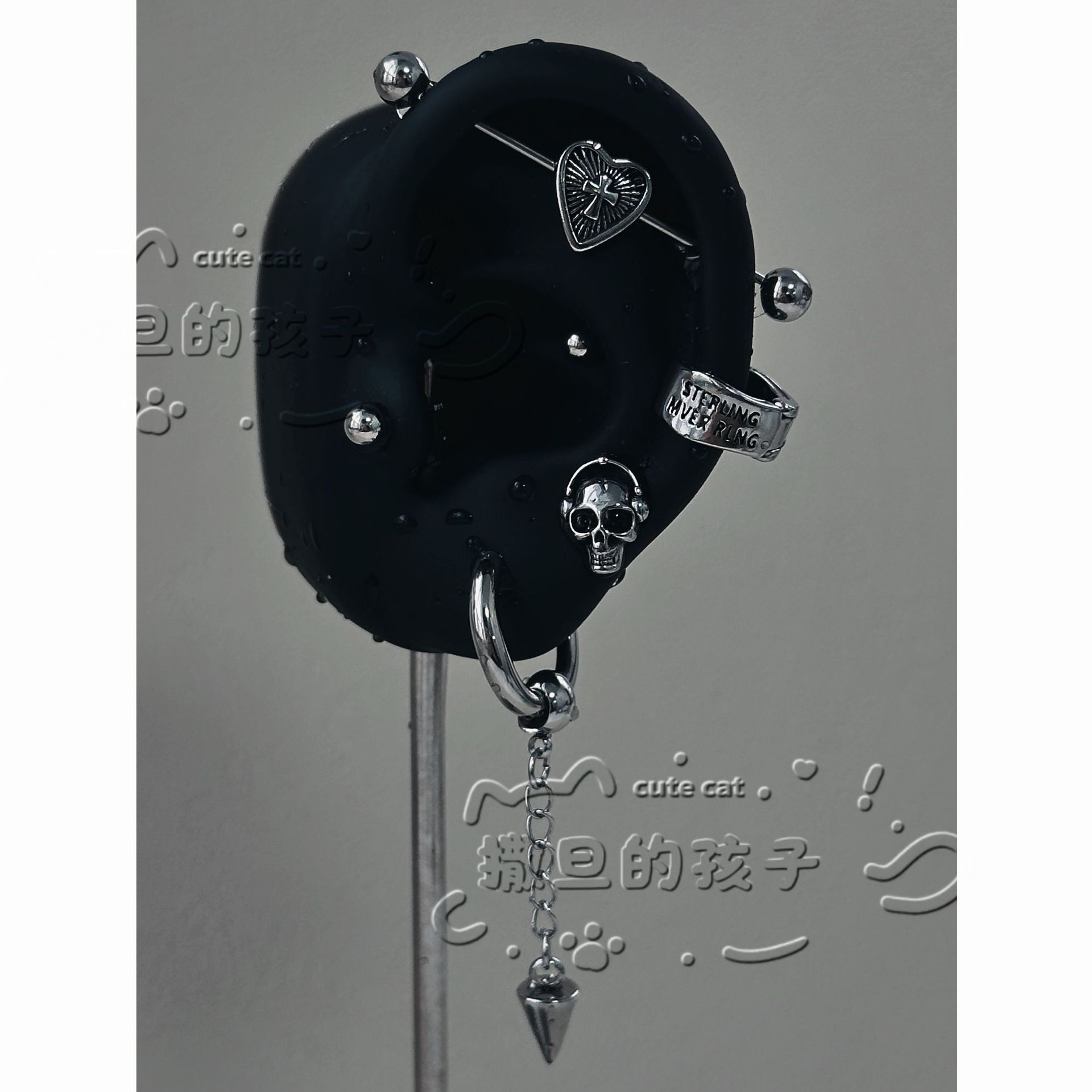 Labret piercing jewelry detail image