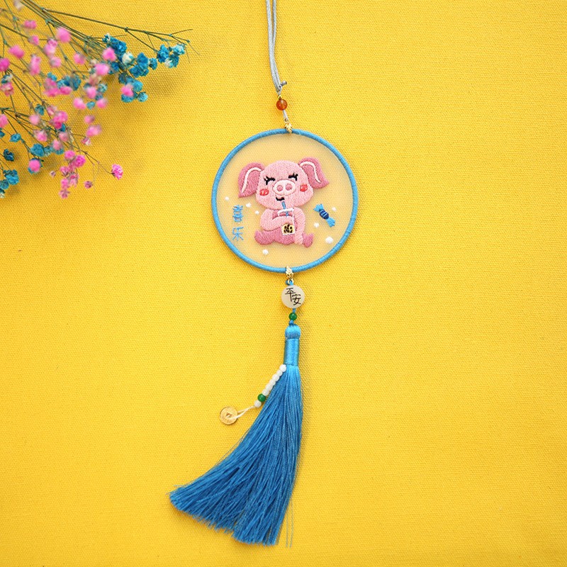 Hilo transparente hecho a mano colgante de doble cara bordado DIY paquete de material bolsita Lu Bordado estilo antiguo bolsita de punto de cruz adornos de coches