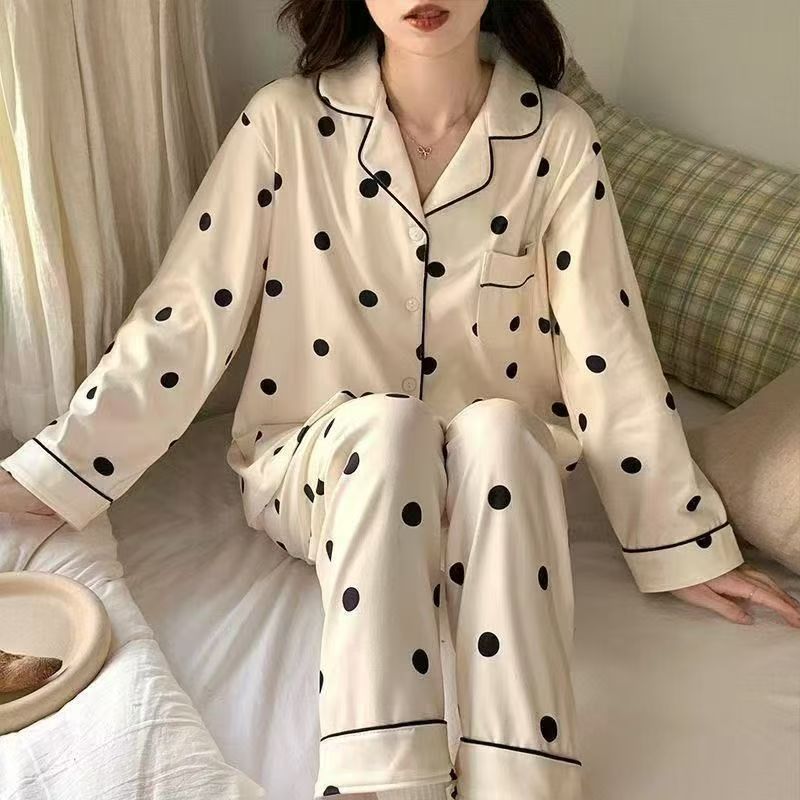 Al por mayor transfronterizo otoño y invierno de terciopelo calentador pijama de mujer estilo coreano cardigans ropa de hogar animada chatarra en vivo explosión de ropa exterior