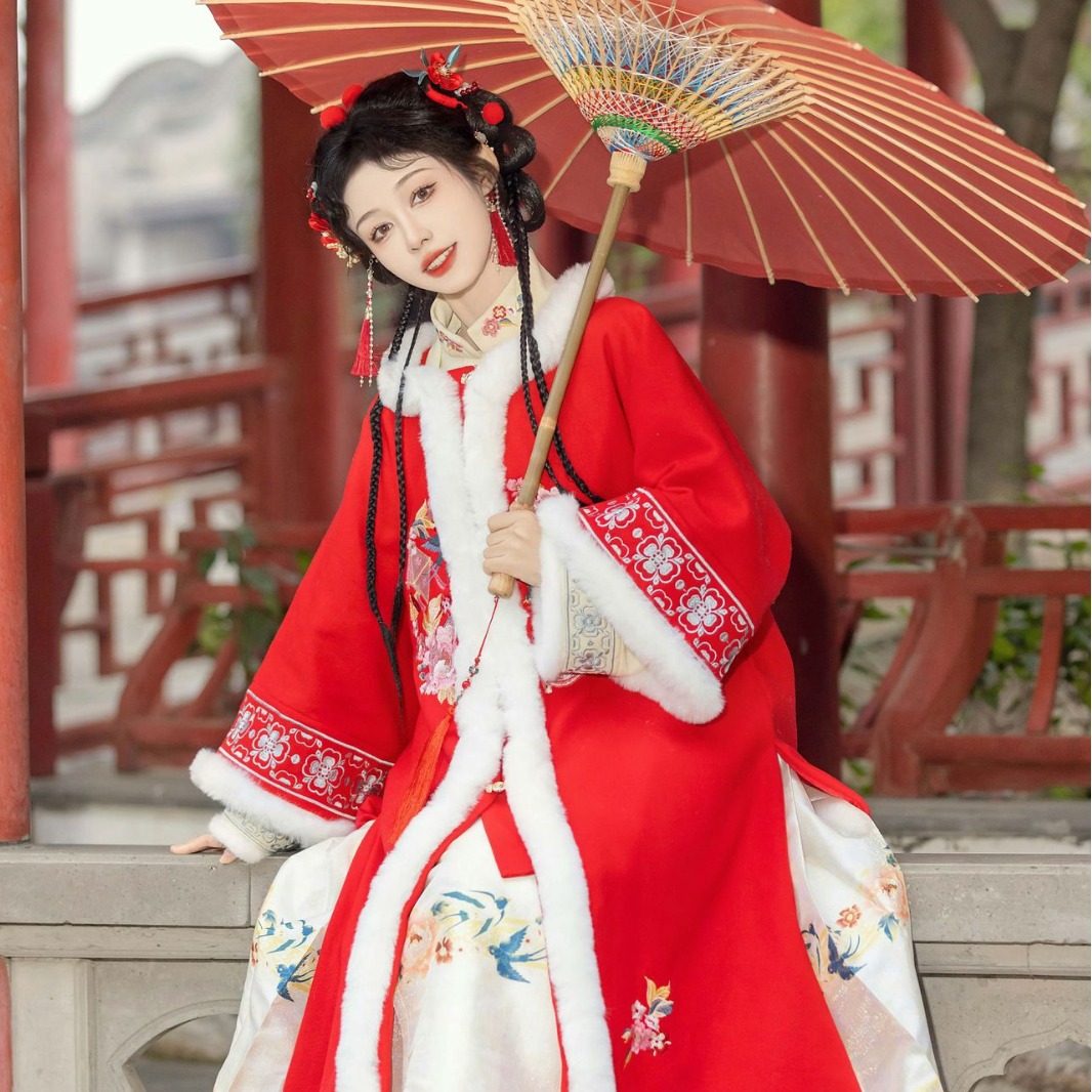 月晏古装汉服对襟加绒加厚连帽长褙子交领褶裙拜年服中国风汉服