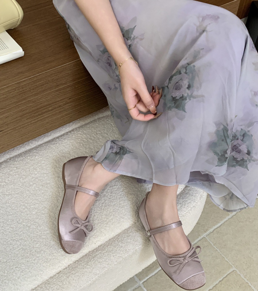 보라