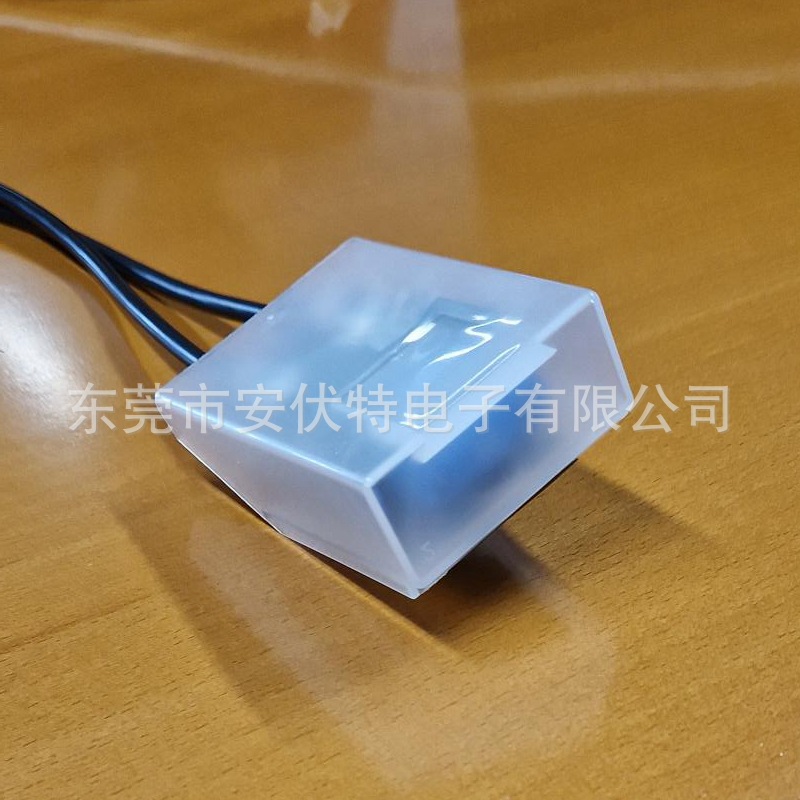 线束保险丝座 (2).jpg