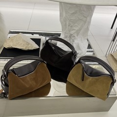 秋冬磨砂牛皮饭盒包2025新款麂皮复古时尚斜挎包小包包女