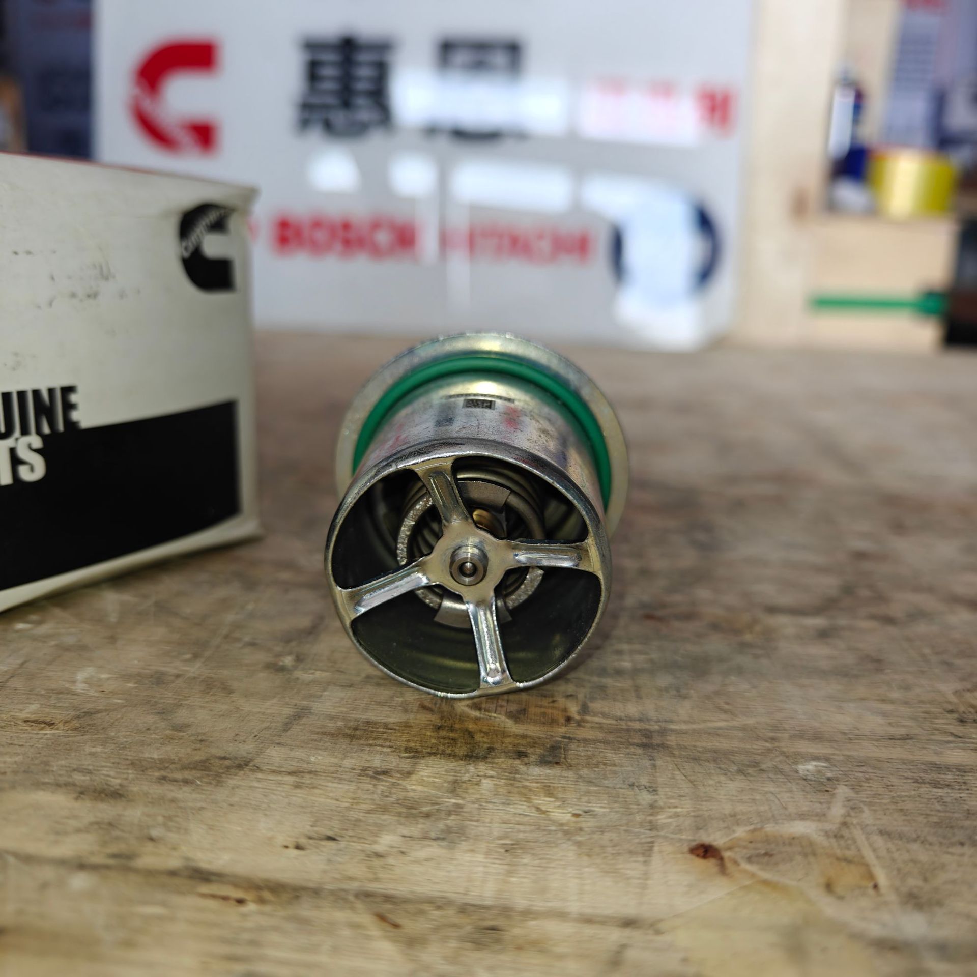 Cummins Cummins truck thermostat 3940632 3968559 5274887 5284903