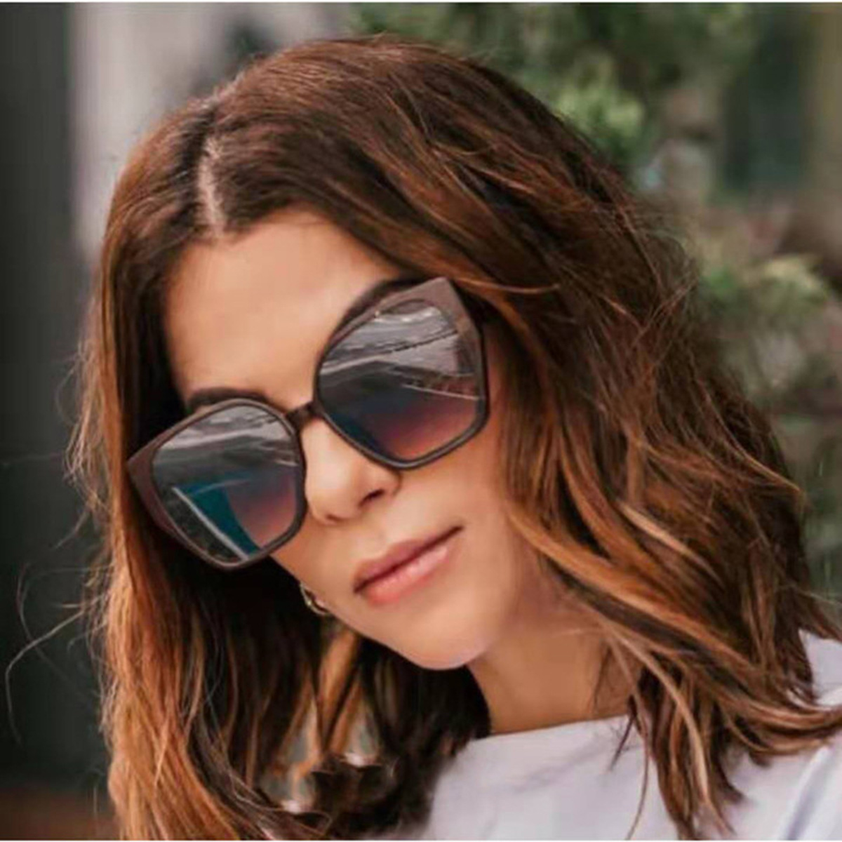 2021 new pattern cat eye Large frame sunglasses Multicolor lady sunlight glasses fashion Street beat Sunglasses R00005