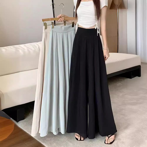 Extra-large flared wide-leg pantskirt for women, 2025 Spring/Summer collection: lightweight pleated suit pants with high waist, elegant drape, and a slimming, casual chic design.