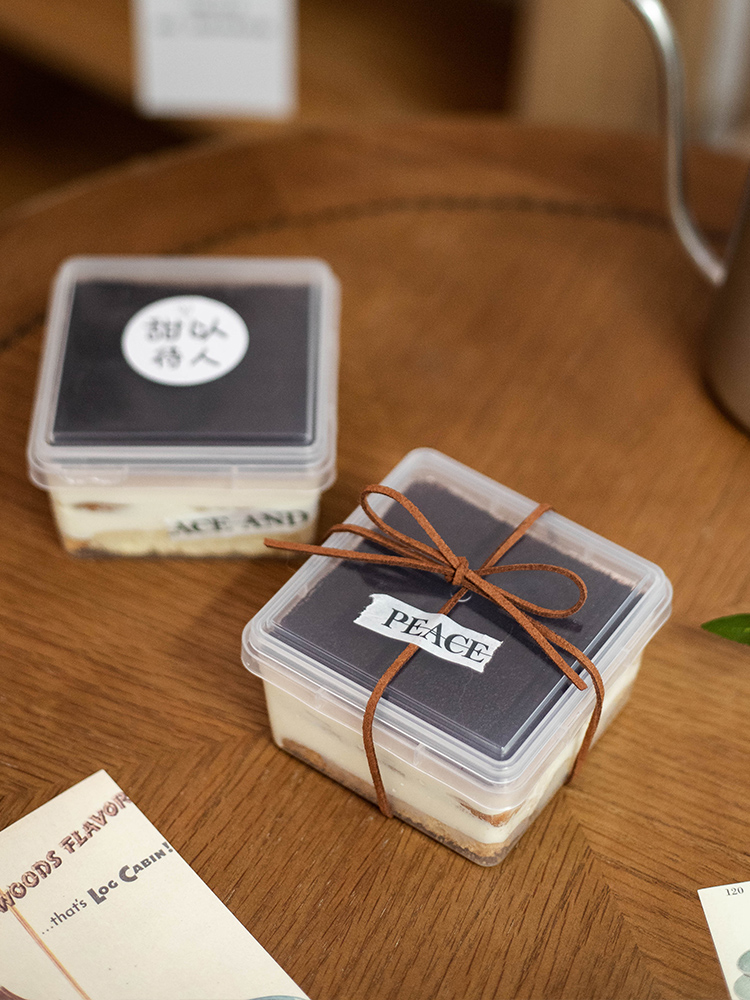Caja de postres de la marca en línea, mousse, yogur frito, frutas pescadas, crema vieja, caja de embalaje de pastel horneado