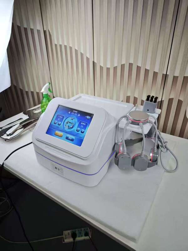 脳の老化防止磁気5D量子リフティング器具は疲労を和らげ、経絡を浚渫し、睡眠をサポートし、頭のマッサージを引き締め、加熱します。|undefined