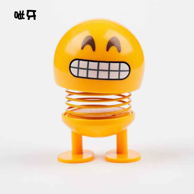 Весенний автомобильный декор Doll Car Decoration Douyin, маленькая жёлтая мордочка эмодзи, качающийся головной облик