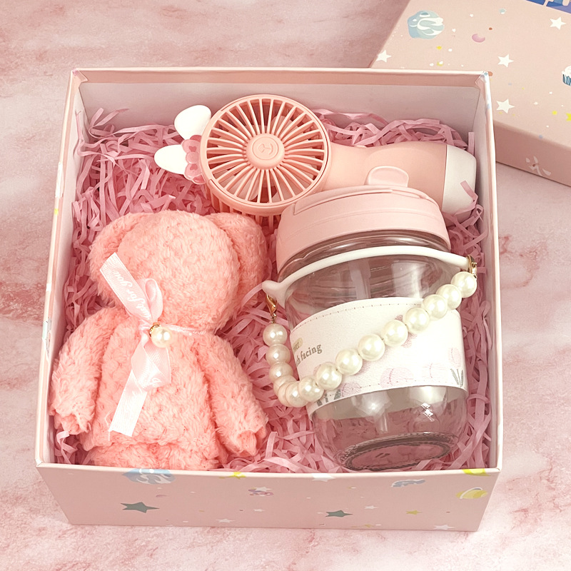 Día de los niños del 1 de junio dibujos animados espaciales creativos acompañantes caja de regalos bolsas de regalos caja de embalaje de regalos sensación de alto nivel