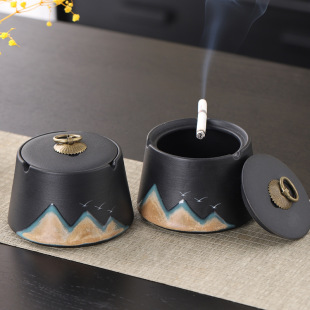 Creative Stoneware Ceramic Ashtray with Cover to Prevent Fly Ash, Personalized and Fashionable Office Living Room Home