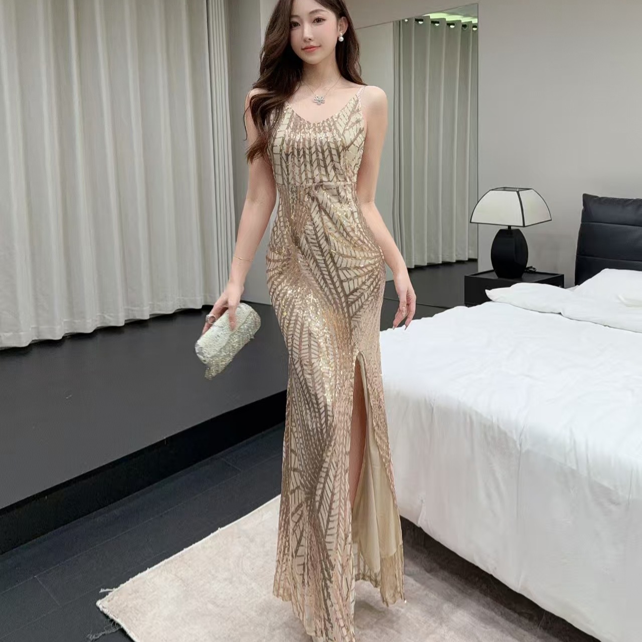 Evening Dress for Women, Light Luxury Niche High-End Simple Temperament 2025 New Sexy Suspender Fishtail Long Skirt