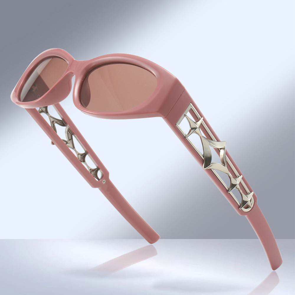 2024 fábrica directa transfronteriza Comercio exterior gafas de sol nueva personalidad punk gafas de sol hombres y mujeres de Europa y América gafas de sol huecas