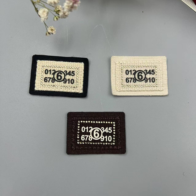 オリジナルベースのファッショナブルな布ステッカー、接着剤不使用のクロスボーダーシンプルな手作りの衣類アクセサリー、複数仕様の刺繍テキスト布ステッカー|undefined