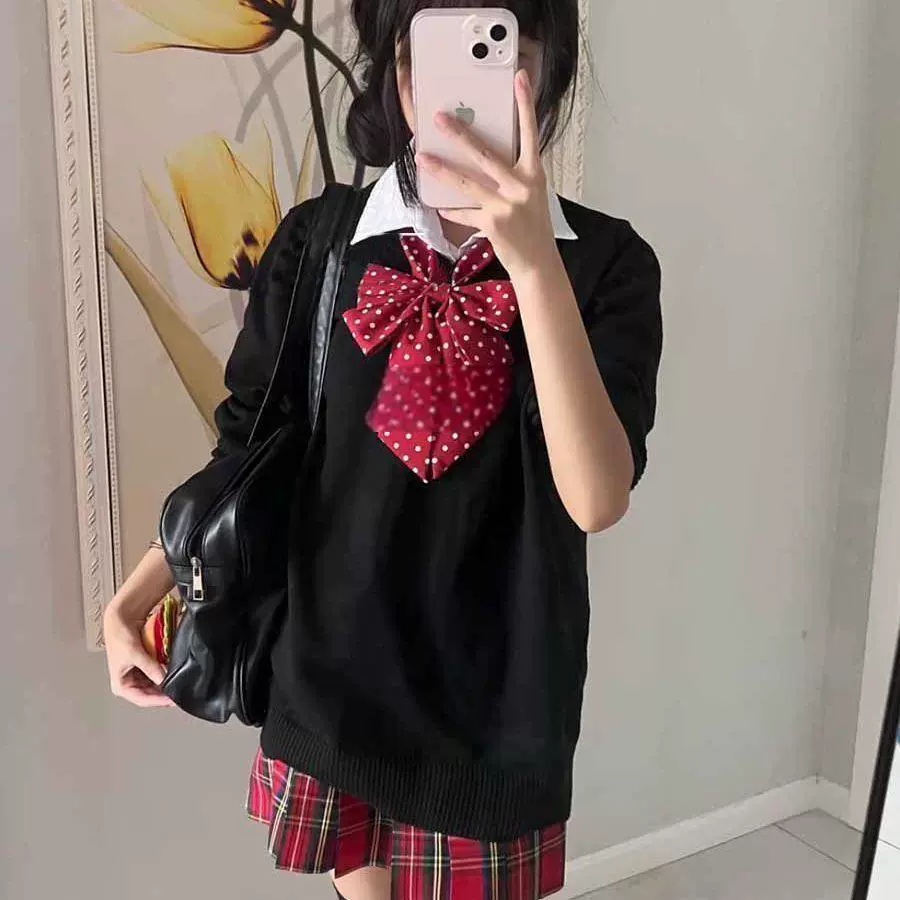 Оптовая продажа 130kg года, осенне-летняя униформа JK больших размеров, свитер, пуловер, жилет, трикотаж, плиссированная юбка, женский комплект.