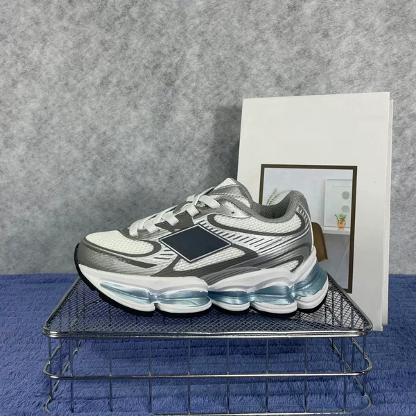 Top 2000 Fashionable and Versatile Children's Casual Sports Shoes, Suitable for Commuting and Going to School