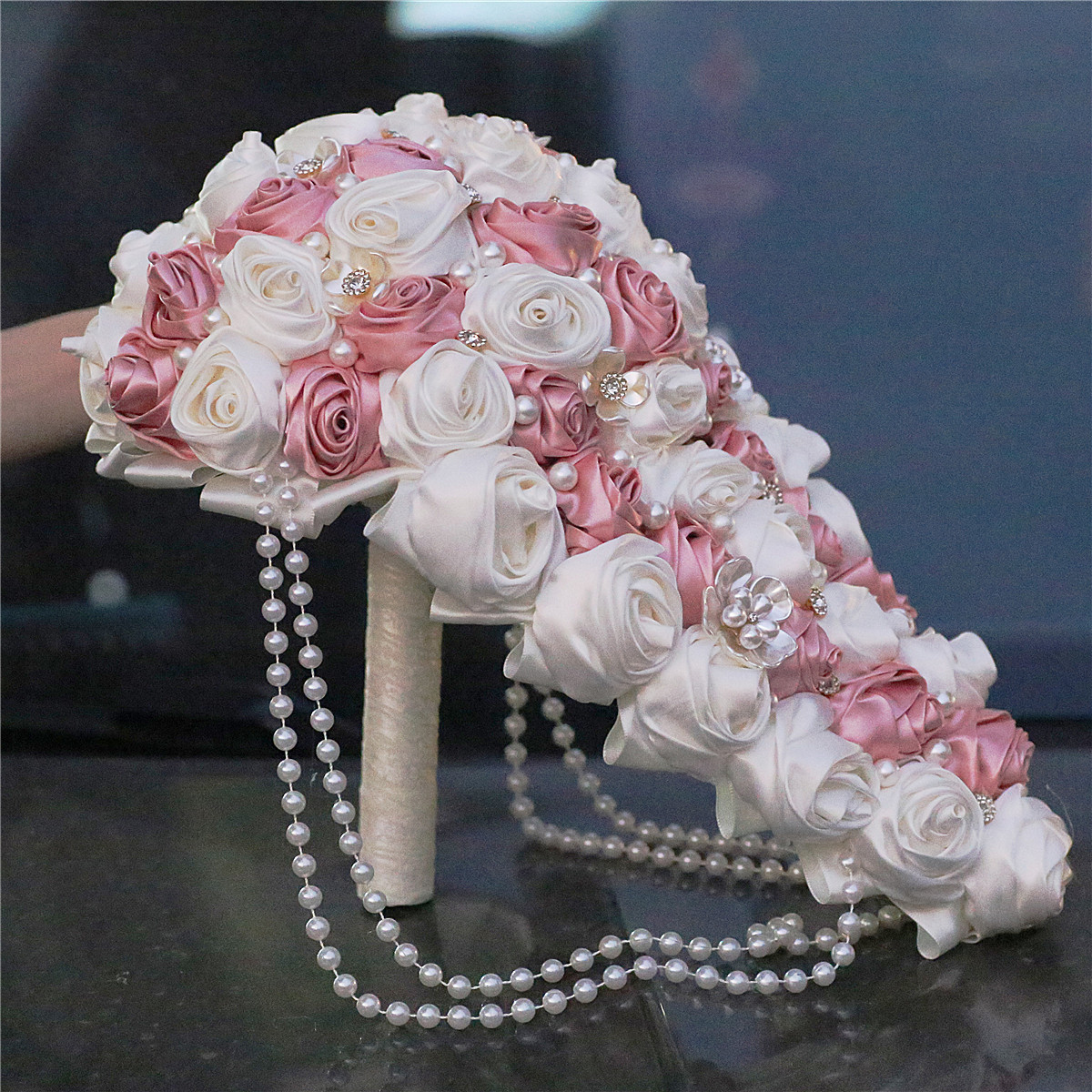 quality creative handheld pendant for bride pearl