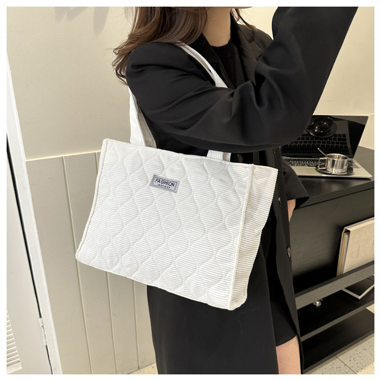 Solid Color Pattern Women's Medium All Seasons Canvas Solid Color Classic Style Square Magnetic Buckle Shoulder Bag Handbag