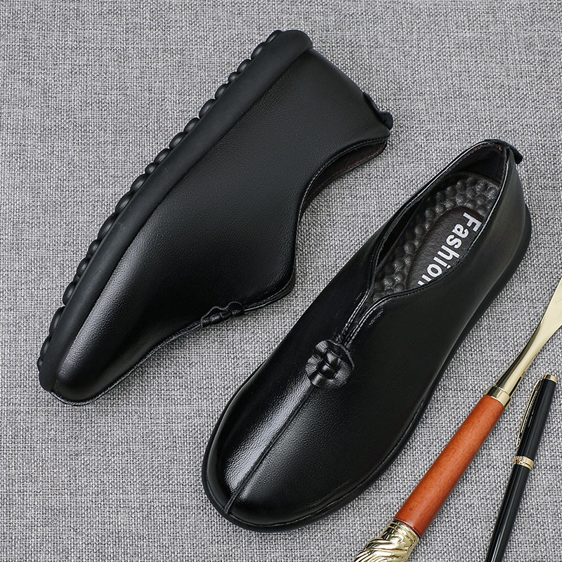 Primavera y verano nuevos viejos zapatos de tela de Beijing de cuero de ocio de los hombres de mediana edad y zapatos de padre primera capa de zapatos de los hombres de piel de vaca