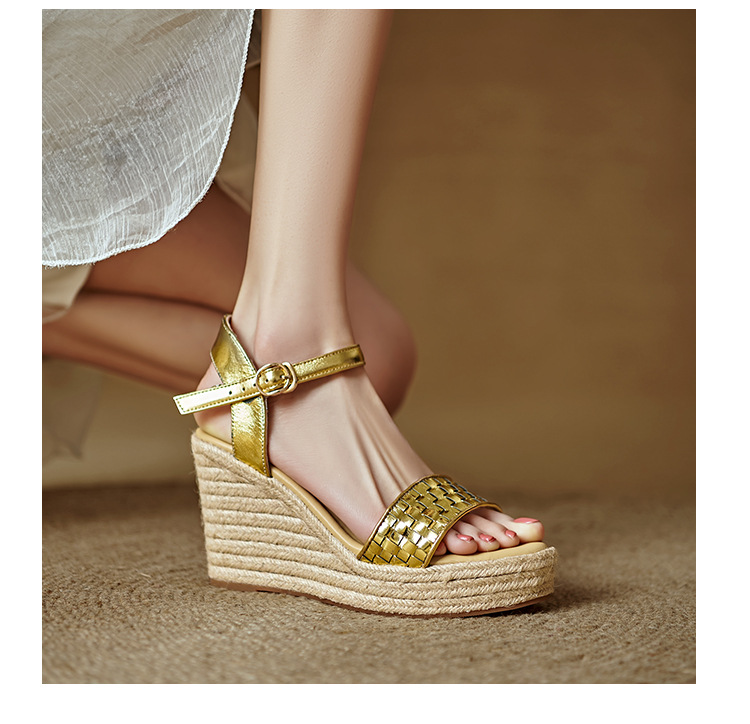 Sandal cao gót nữ quai ngang đan bện màu vàng bạc, đế xuồng đan rơm, gót 9 cm — màu vàng, bạc chi tiết 17