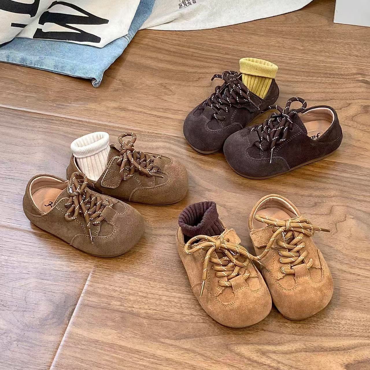 Children's retro shoes